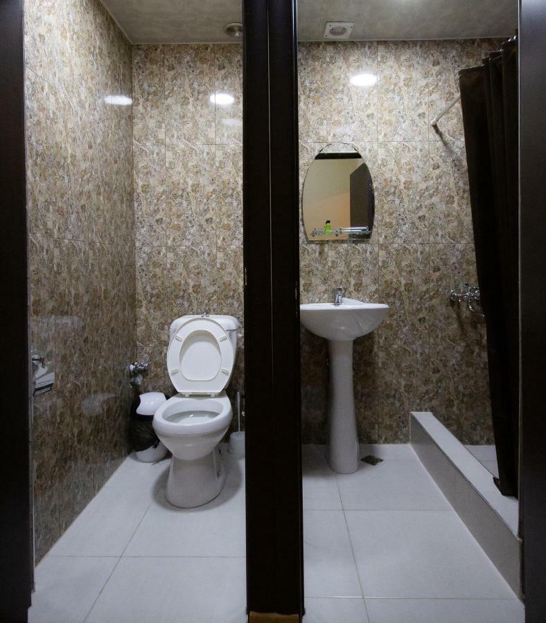 Tempus Hotel-Hostel Yerevan Exterior foto