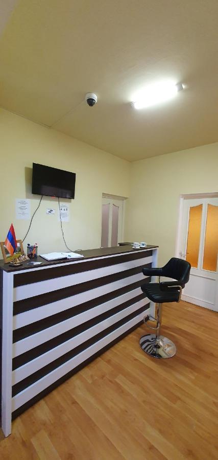 Tempus Hotel-Hostel Yerevan Exterior foto