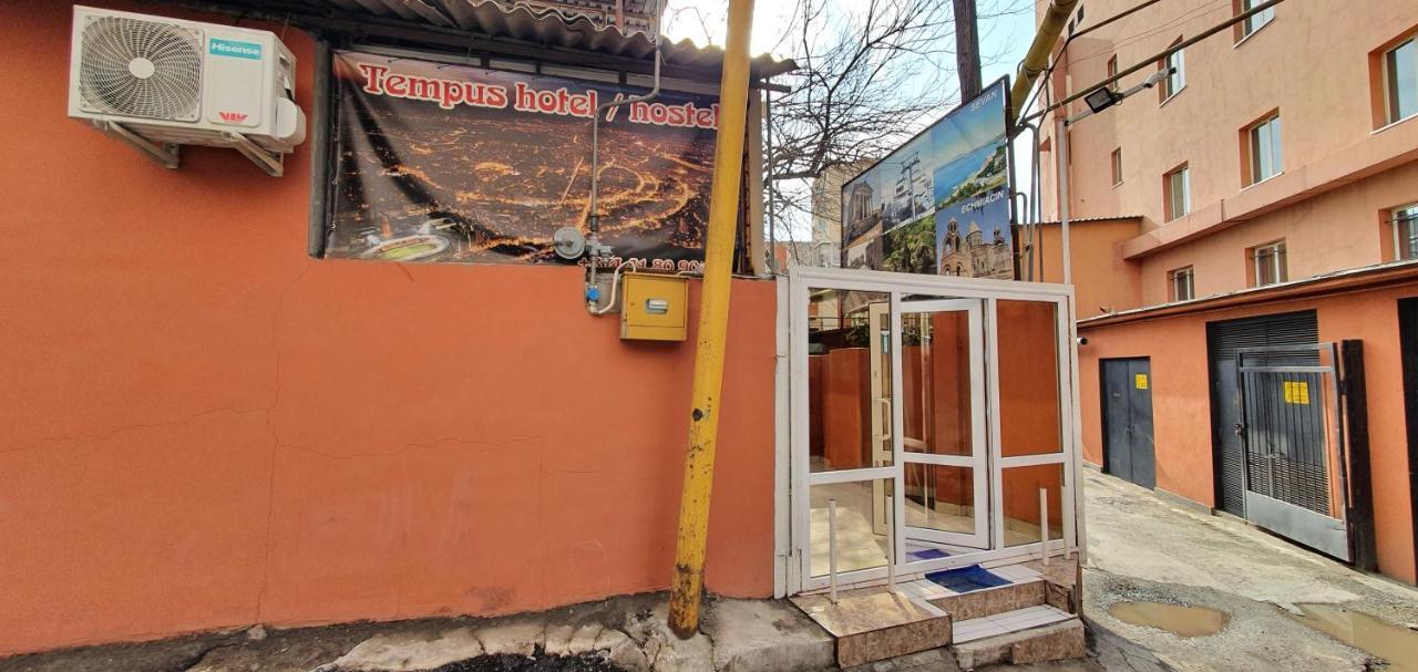 Tempus Hotel-Hostel Yerevan Exterior foto